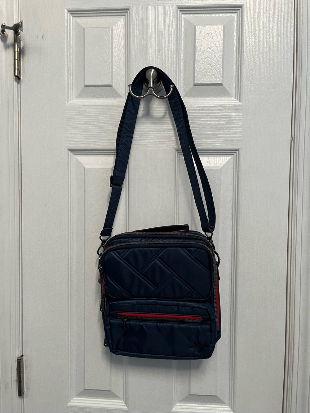 Lug Wrangler Medium Cargo Crossbody Bag Blue Red Adjustable Strap Travel quilted